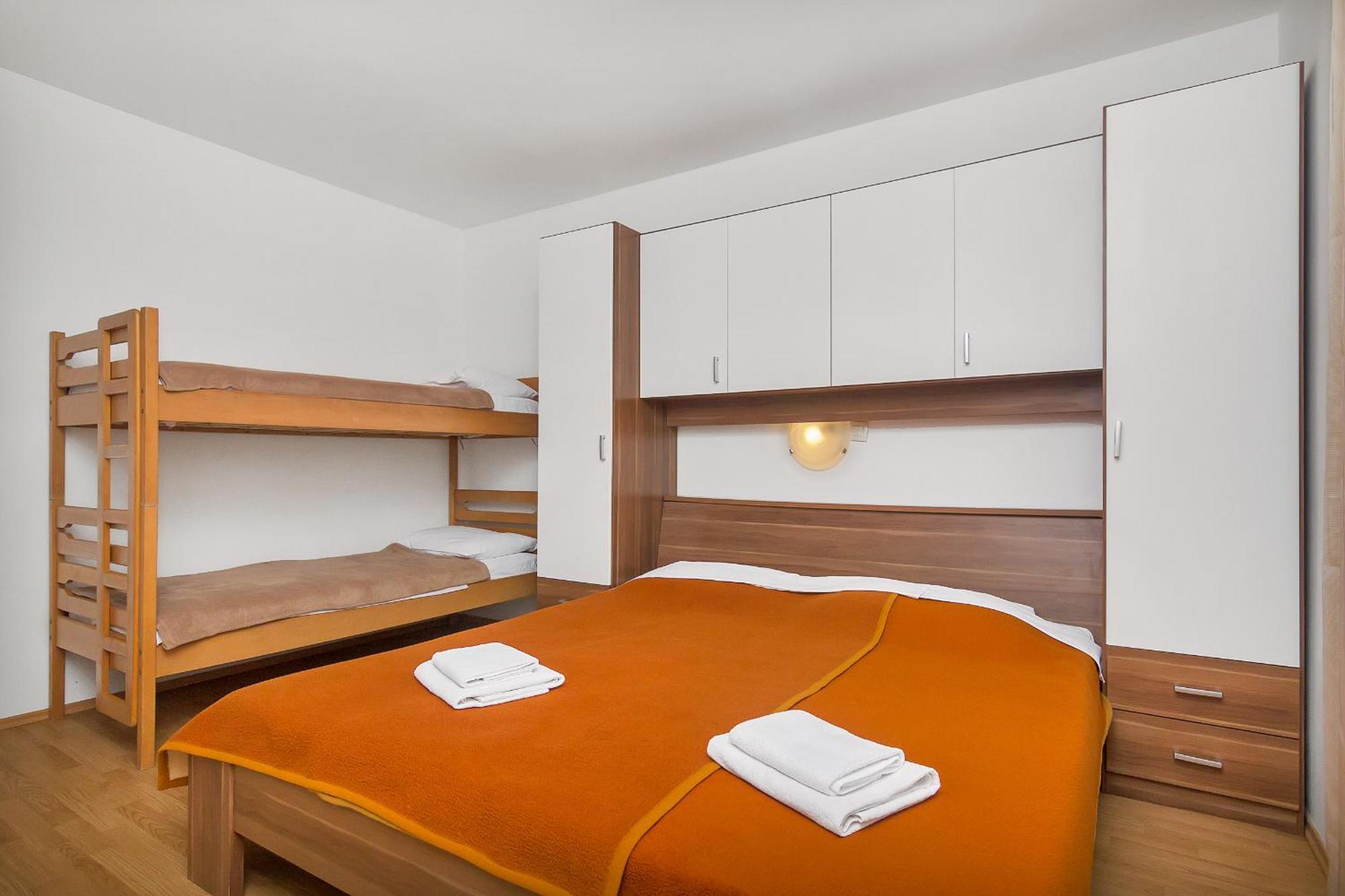 Apartmani Cico Gdinj 외부 사진