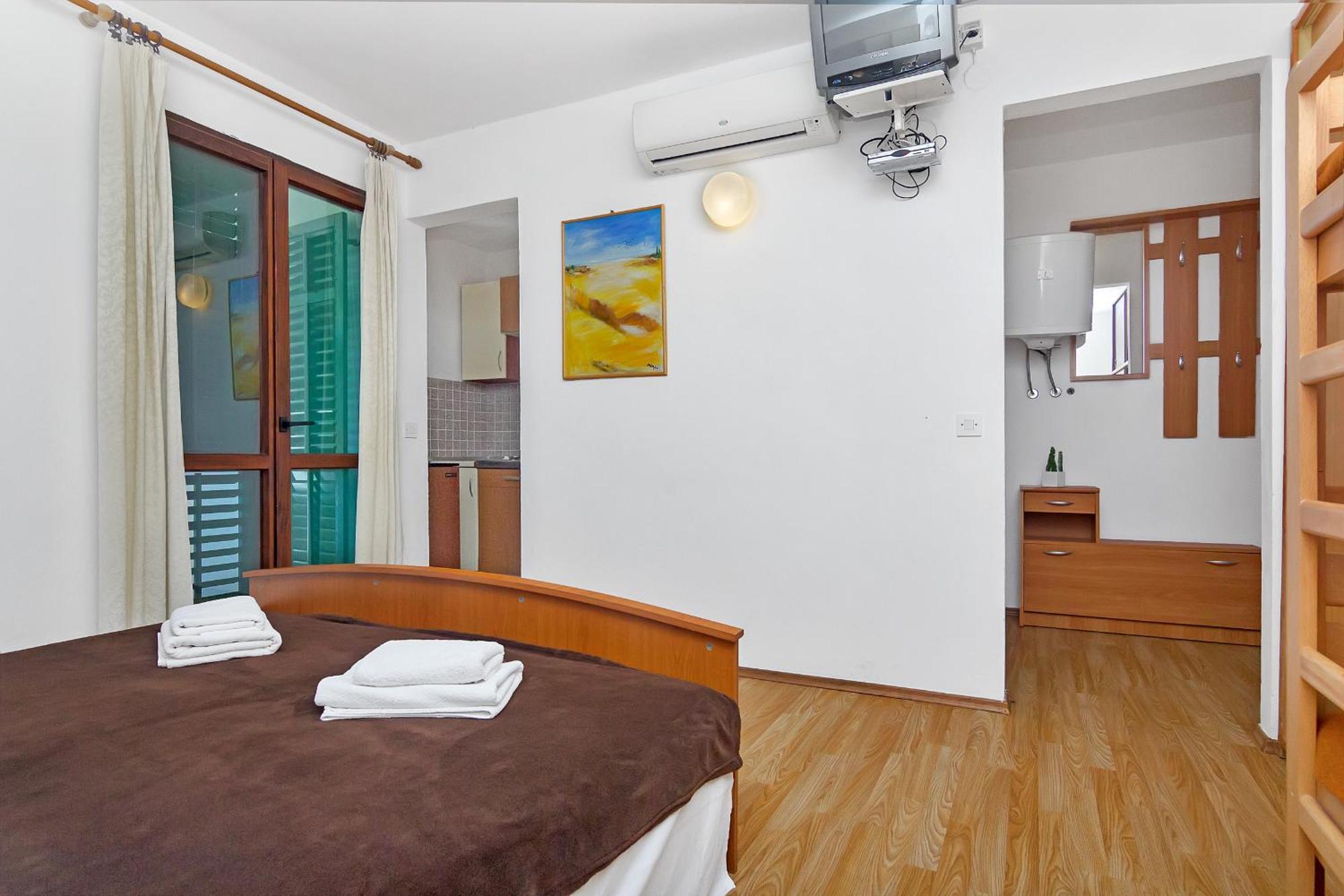 Apartmani Cico Gdinj 외부 사진
