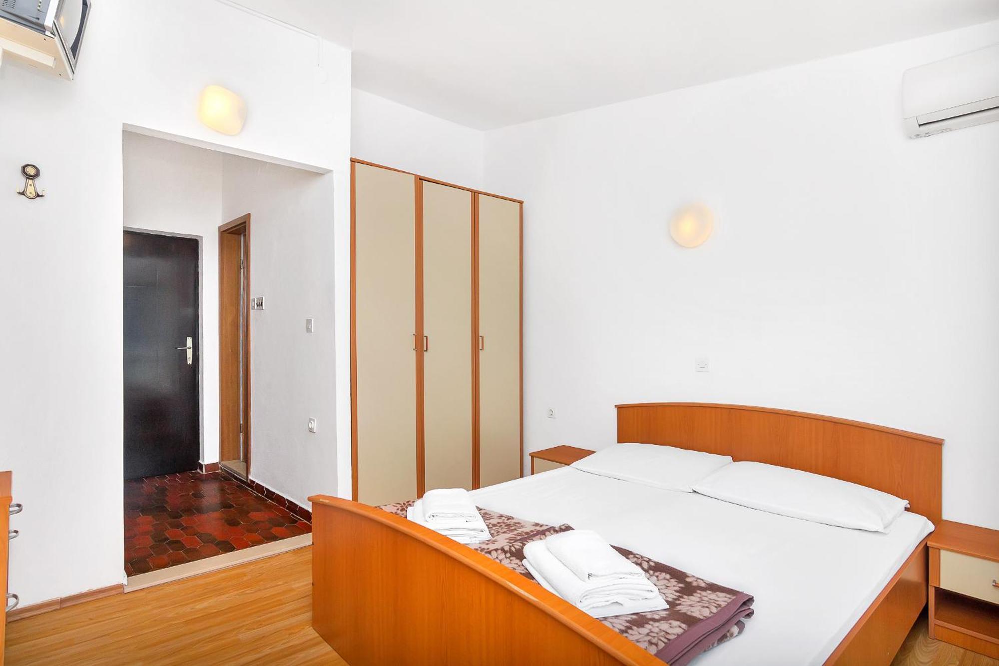 Apartmani Cico Gdinj 외부 사진