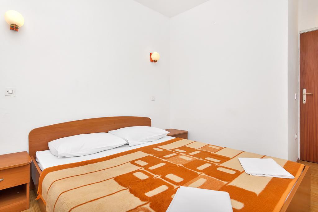 Apartmani Cico Gdinj 외부 사진