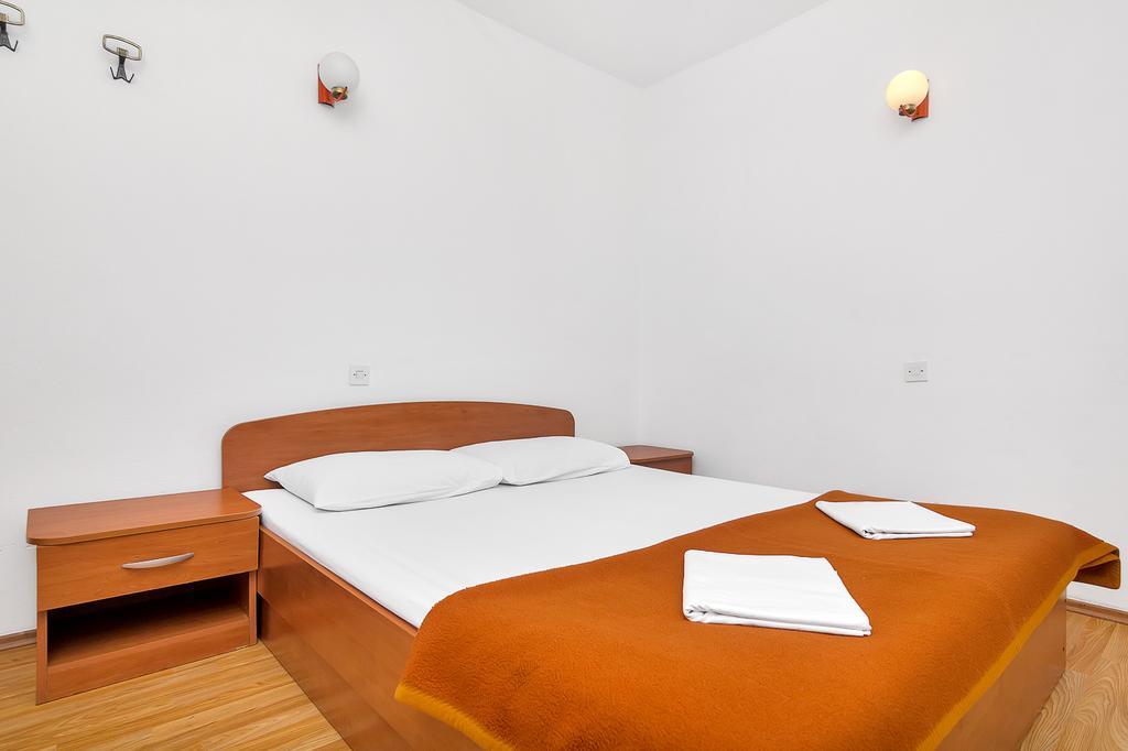 Apartmani Cico Gdinj 외부 사진