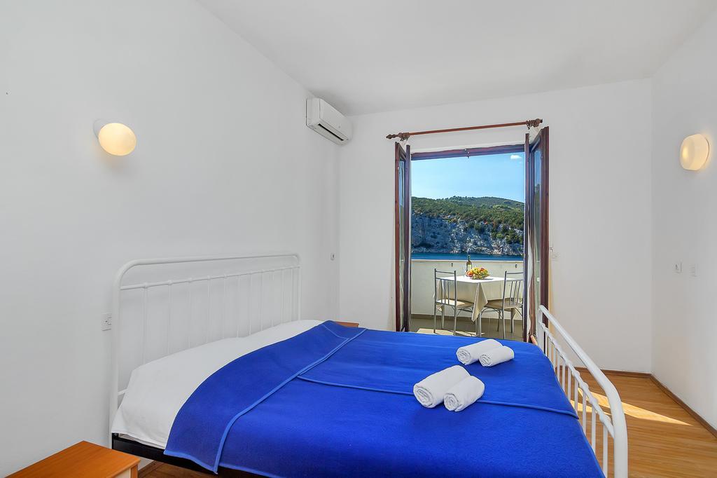 Apartmani Cico Gdinj 외부 사진