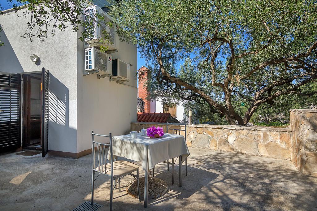 Apartmani Cico Gdinj 외부 사진